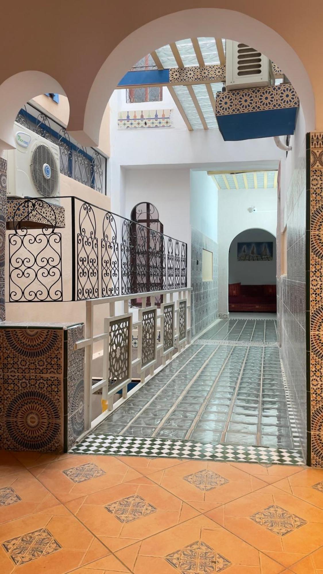 Hotel Ryad Tetouan Aero Esterno foto