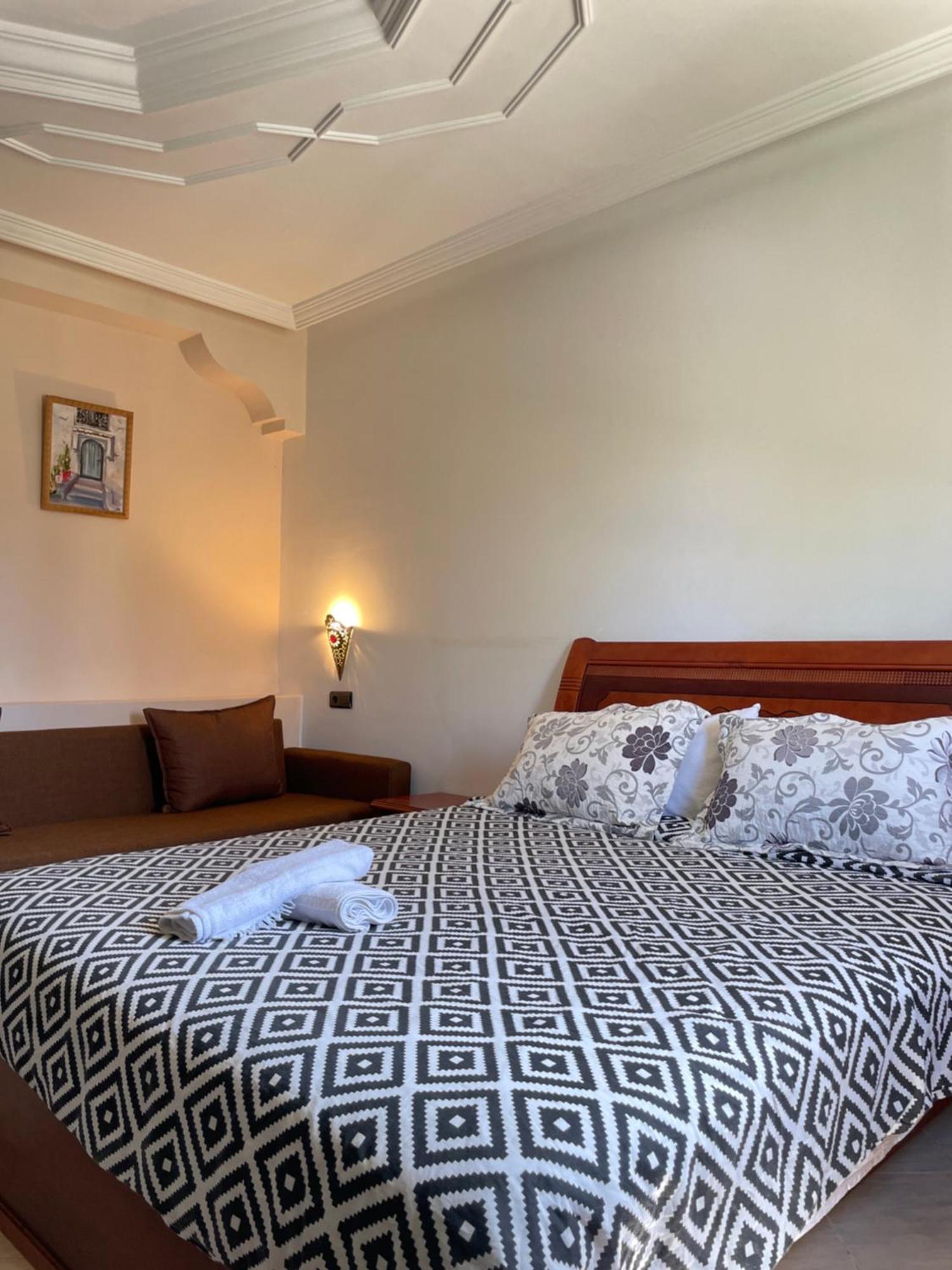 Hotel Ryad Tetouan Aero Esterno foto